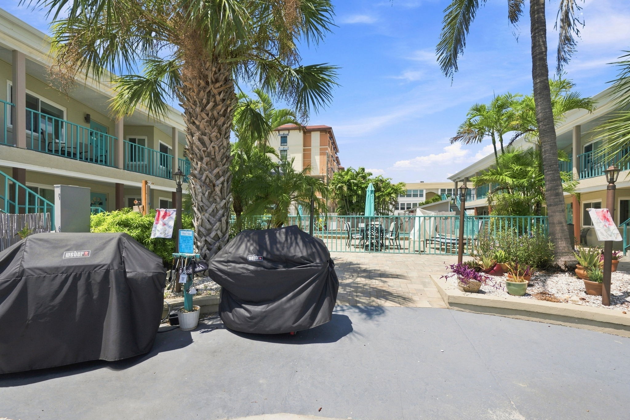 Grilling and Seating Area9