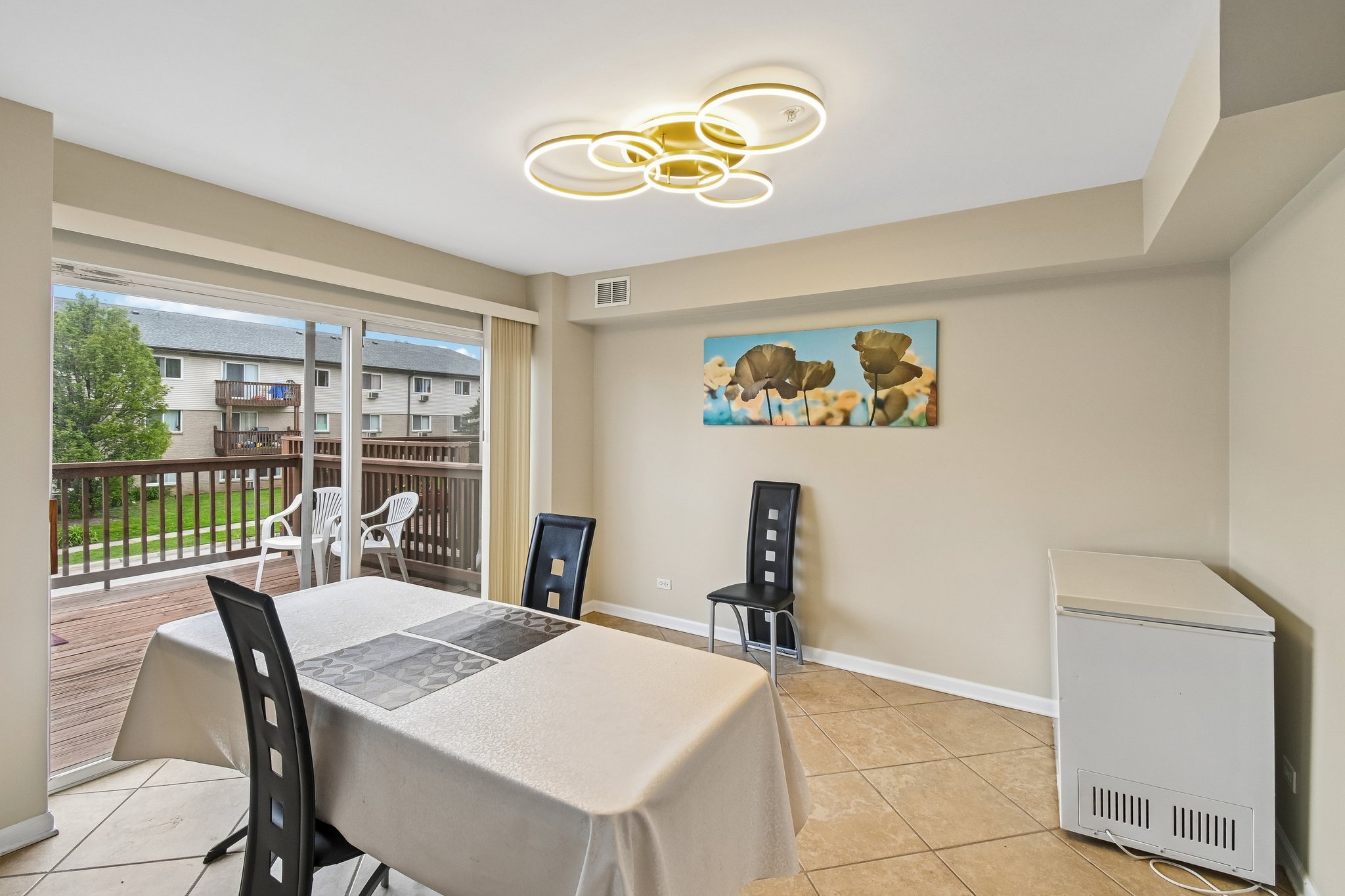 673 Fountainview Dr-S1405-017.jpg