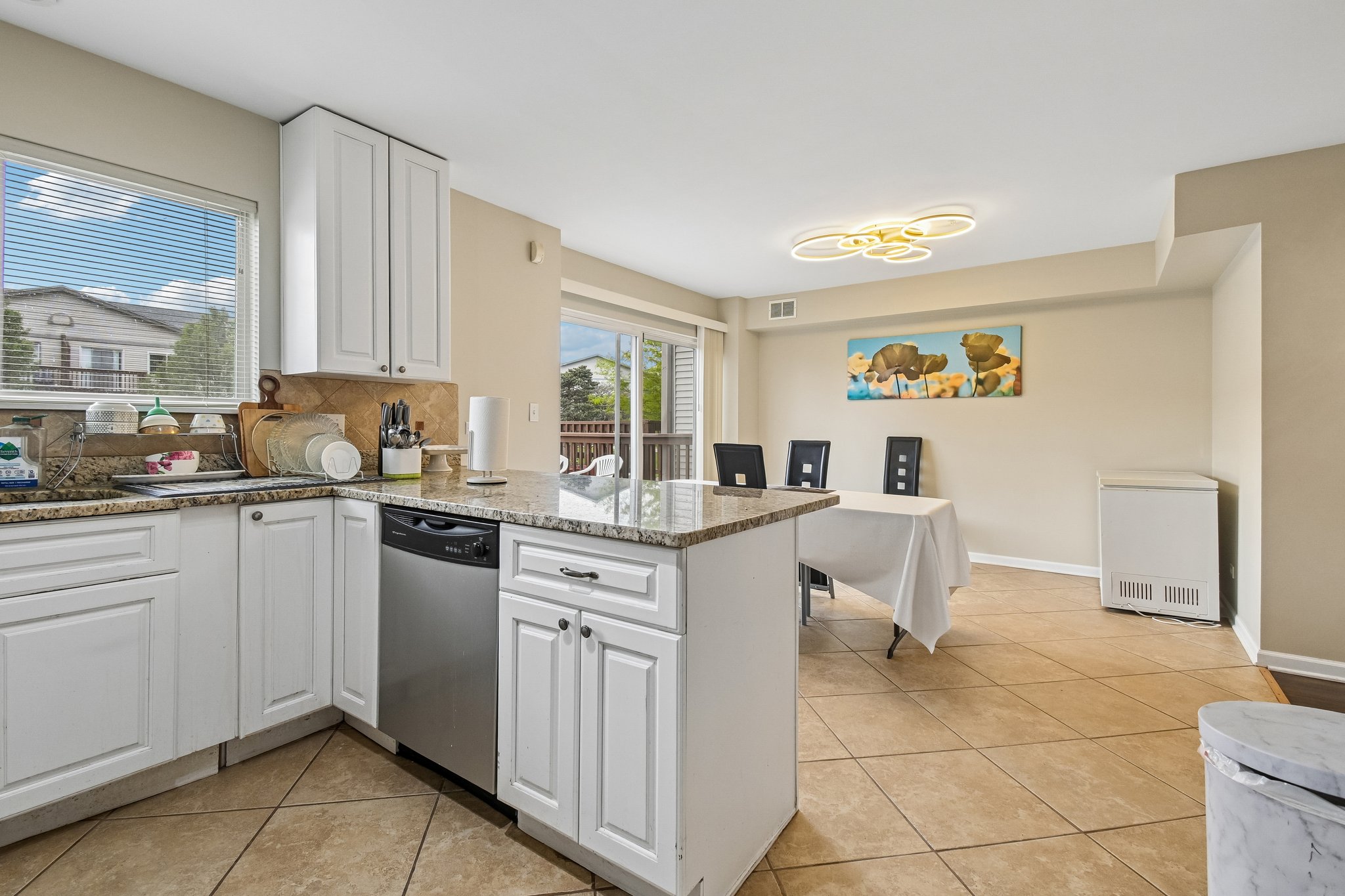 673 Fountainview Dr-S1405-021.jpg