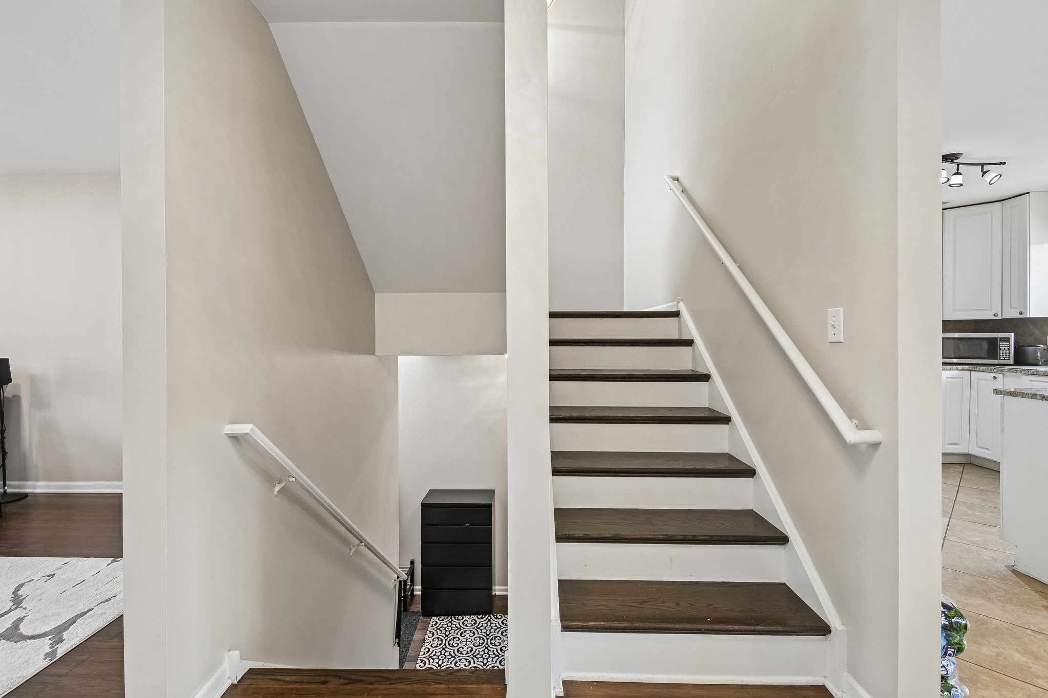 673 Fountainview Dr-S1405-022.jpg