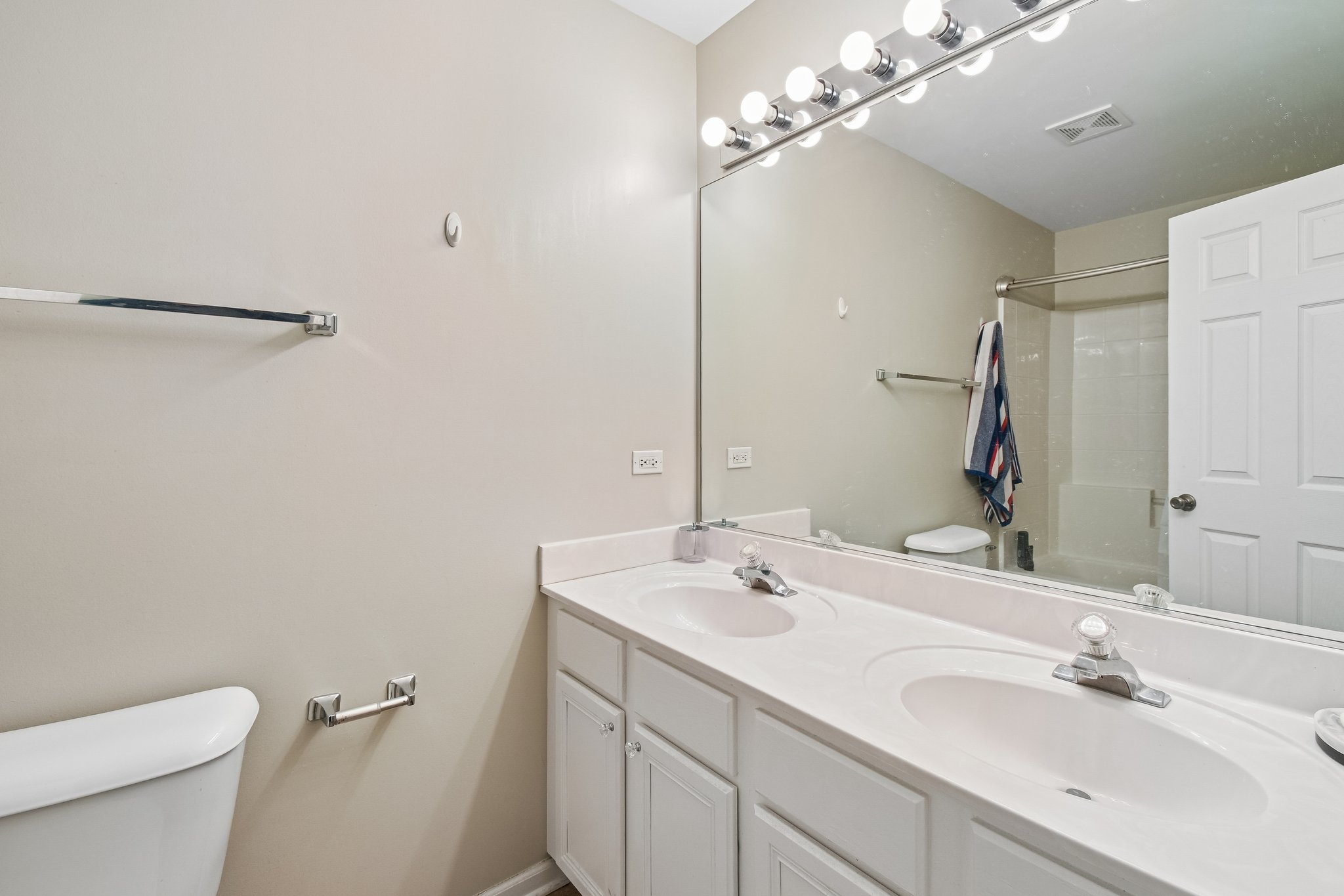 673 Fountainview Dr-S1405-036.jpg
