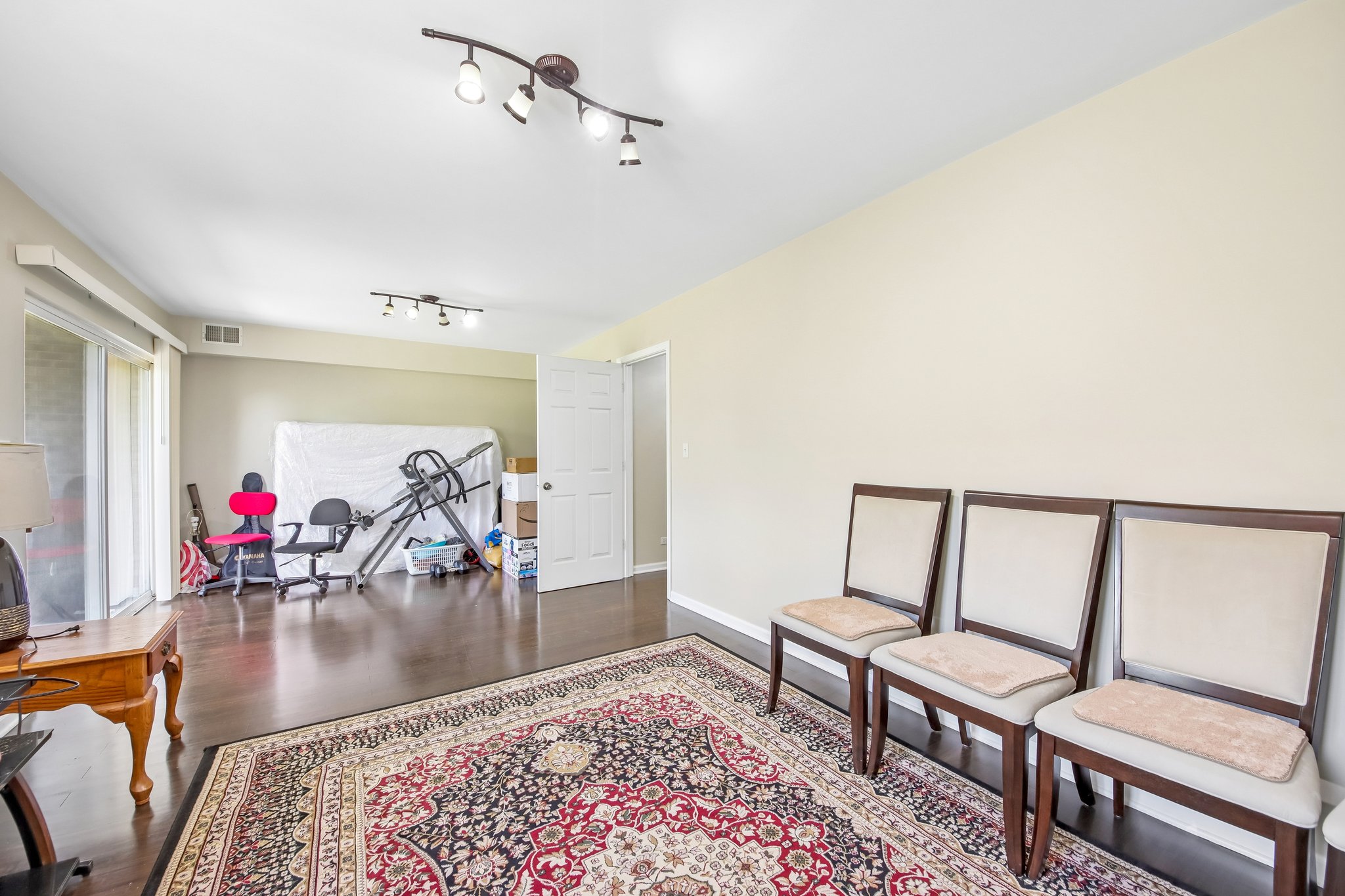 Fountainview Dr-S1605-019.jpg