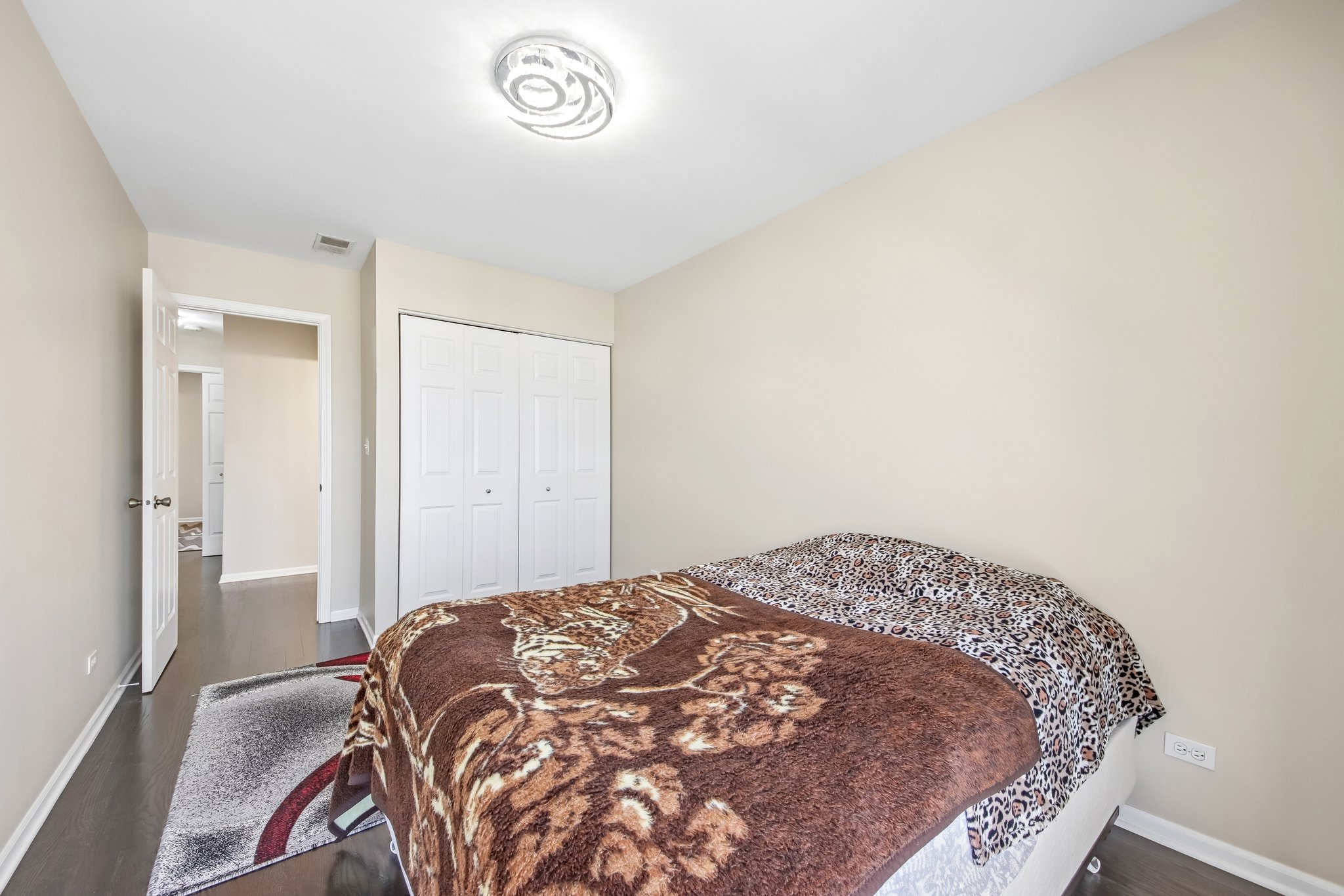 Fountainview Dr-S1605-027.jpg