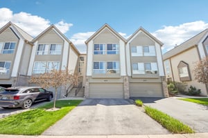 Fountainview Dr-S1605-004.jpg