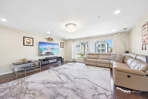 Fountainview Dr-S1605-007.jpg
