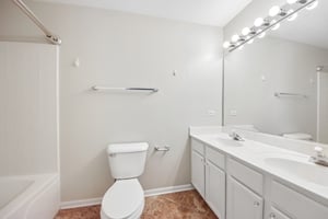 Fountainview Dr-S1605-024.jpg
