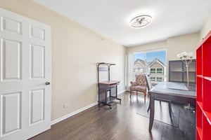 Fountainview Dr-S1605-030.jpg