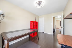 Fountainview Dr-S1605-031.jpg