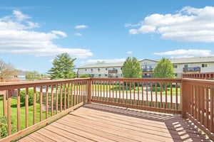 Fountainview Dr-S1605-038.jpg