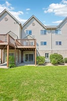 Fountainview Dr-S1605-046.jpg
