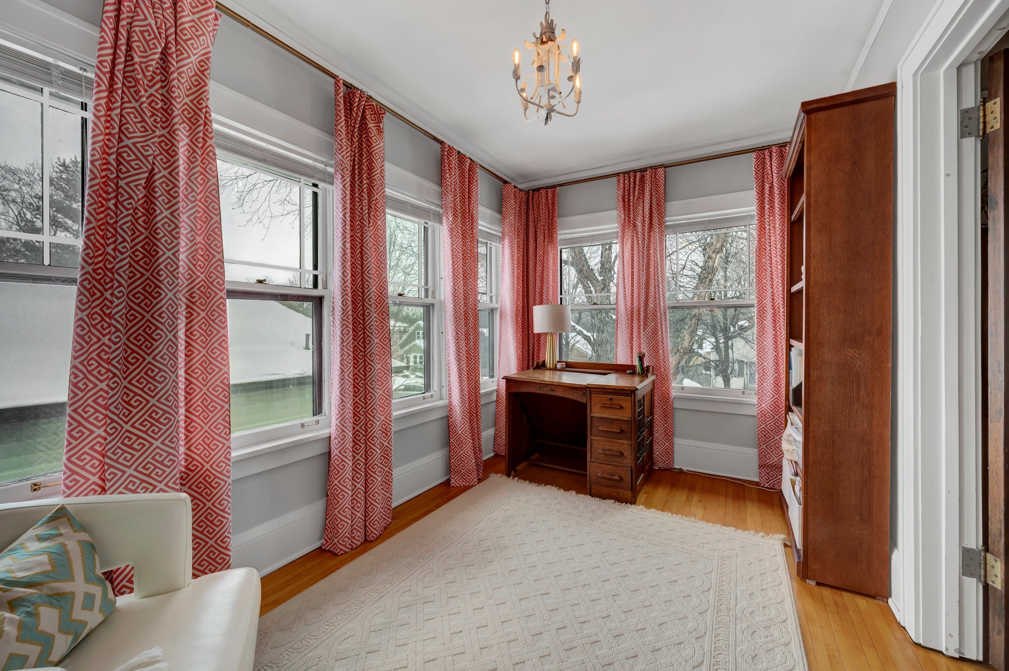 673 Nebraska Ave E, St Paul, MN 55106, USA Photo 33