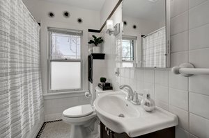 673 Nebraska Ave E, St Paul, MN 55106, USA Photo 37