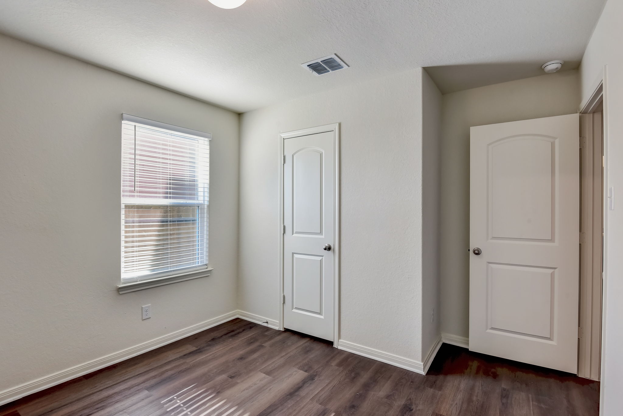 6730 Sabinal, San Antonio, TX 78252 ShowingTime+ Listing Media Services