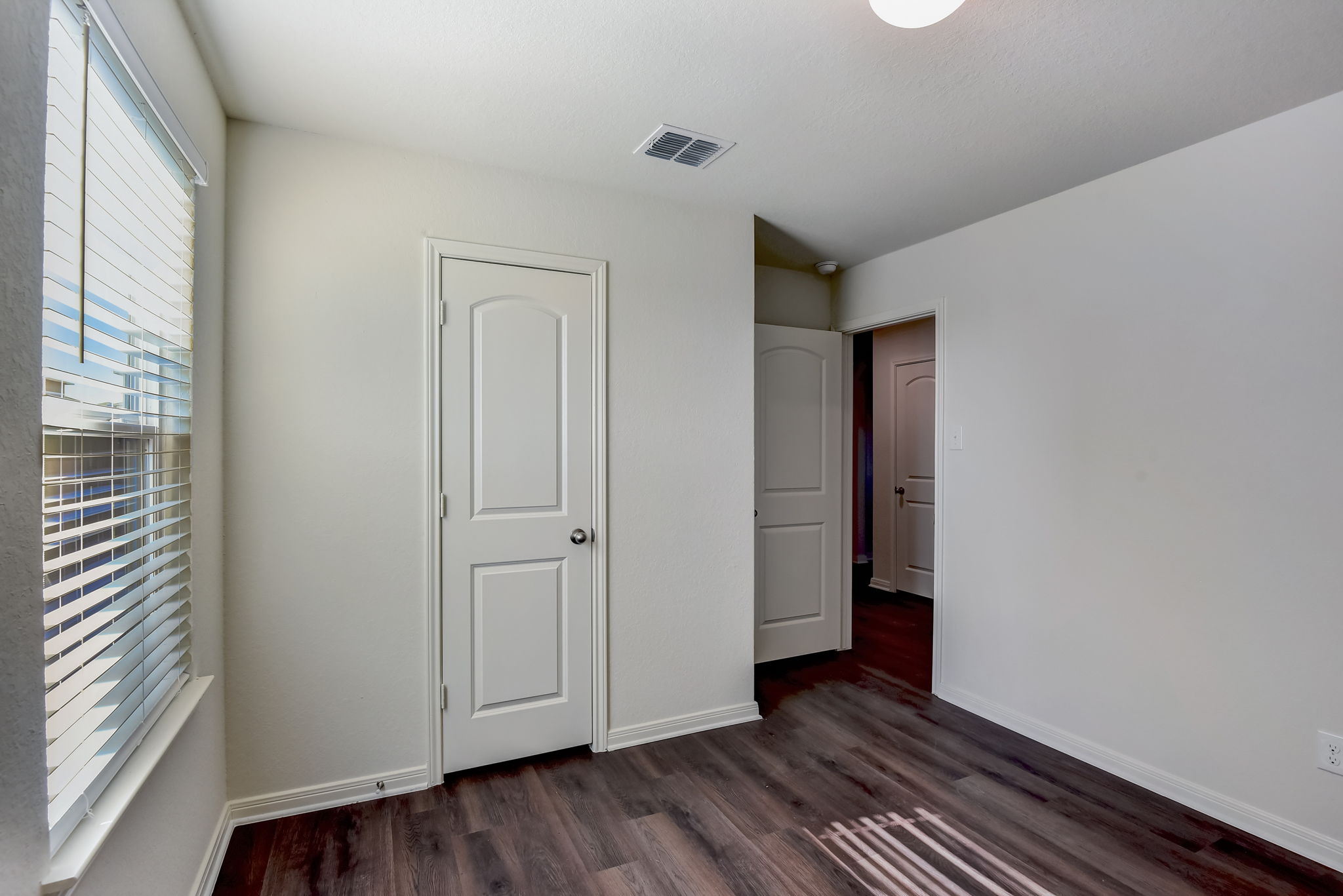 6730 Sabinal, San Antonio, TX 78252 ShowingTime+ Listing Media Services