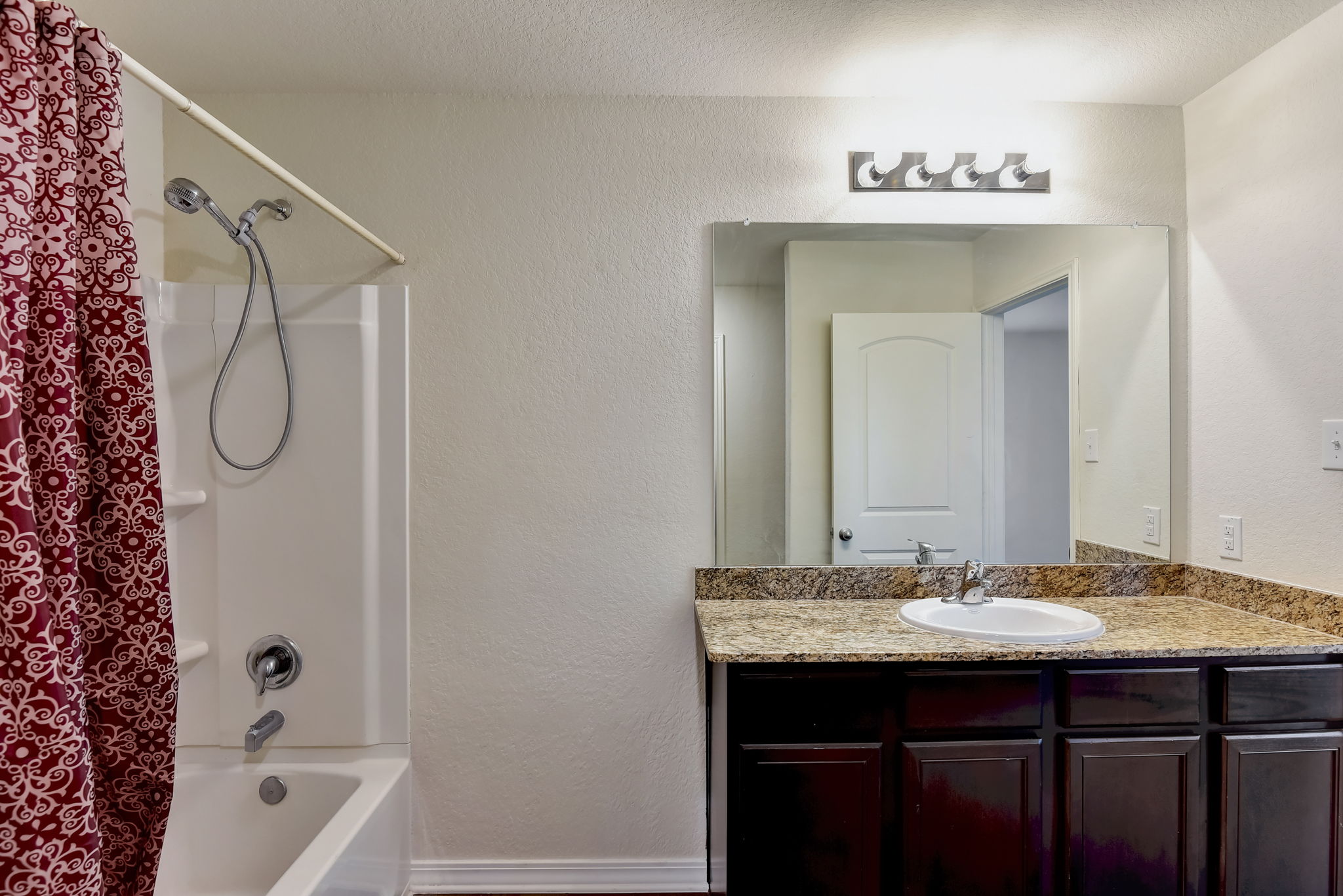 6730 Sabinal, San Antonio, TX 78252 ShowingTime+ Listing Media Services