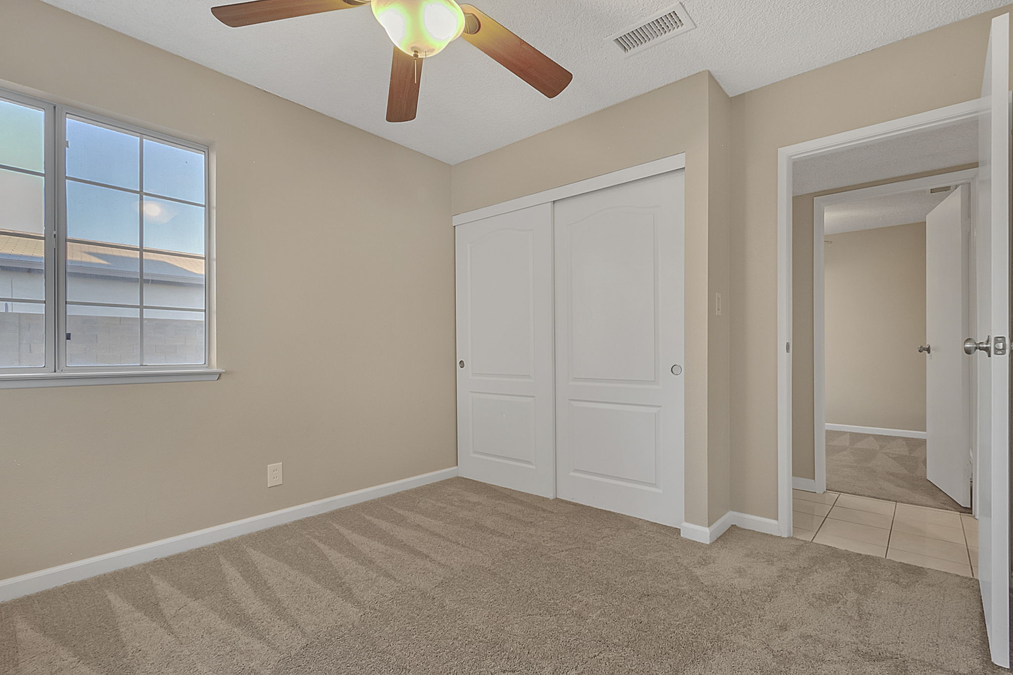 6731 Laronda Ln, Las Vegas, NV 89156, USA Photo 24