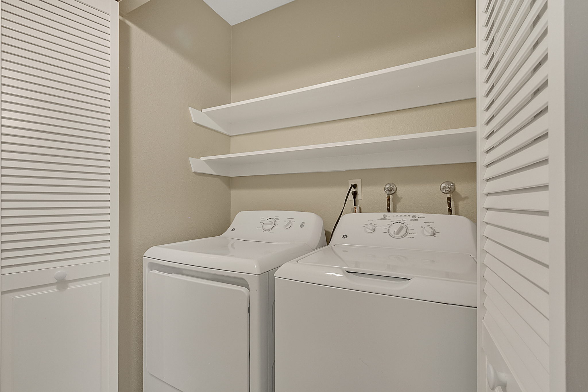6731 Laronda Ln, Las Vegas, NV 89156, USA Photo 20