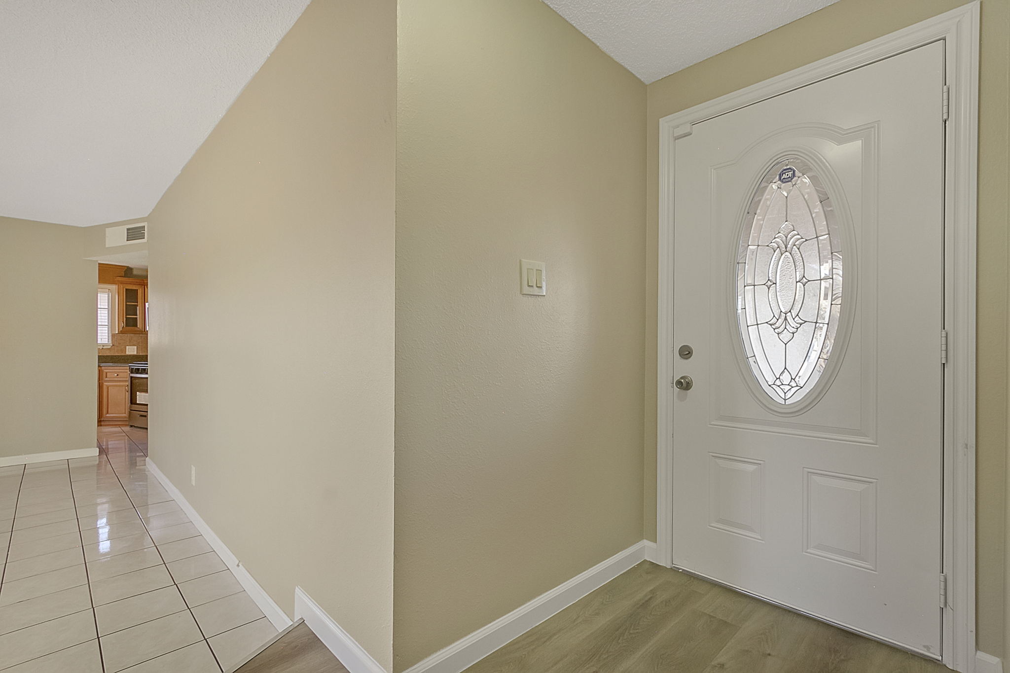 6731 Laronda Ln, Las Vegas, NV 89156, USA Photo 7
