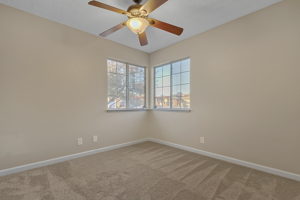 6731 Laronda Ln, Las Vegas, NV 89156, USA Photo 22