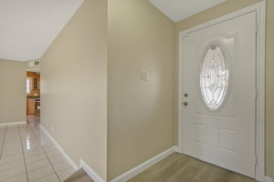 6731 Laronda Ln, Las Vegas, NV 89156, USA Photo 6