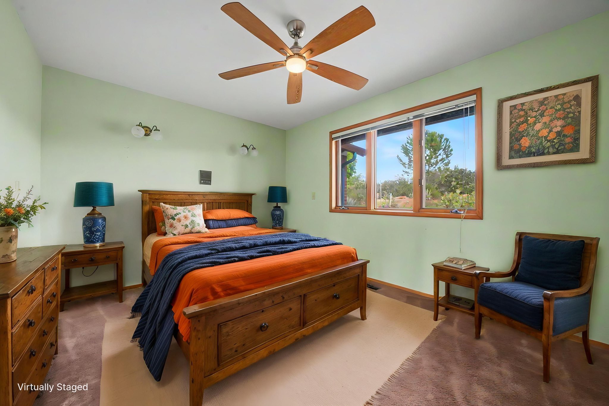 DSC03328 virtually staged.jpeg