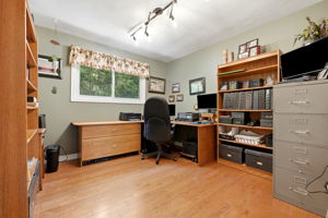  Photo 44