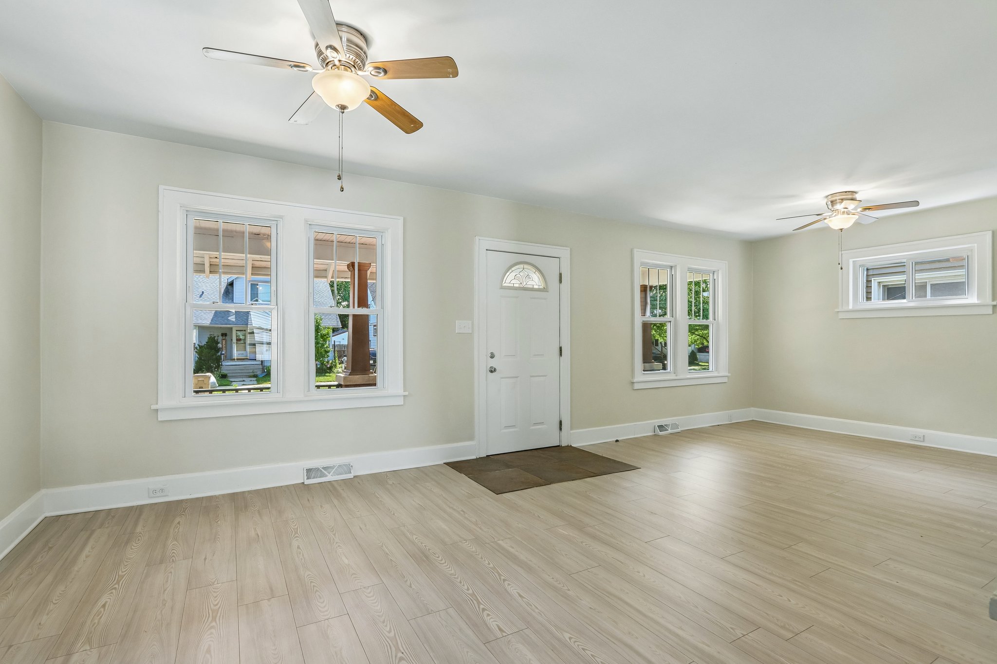 21st Ave-S2307-007.jpg