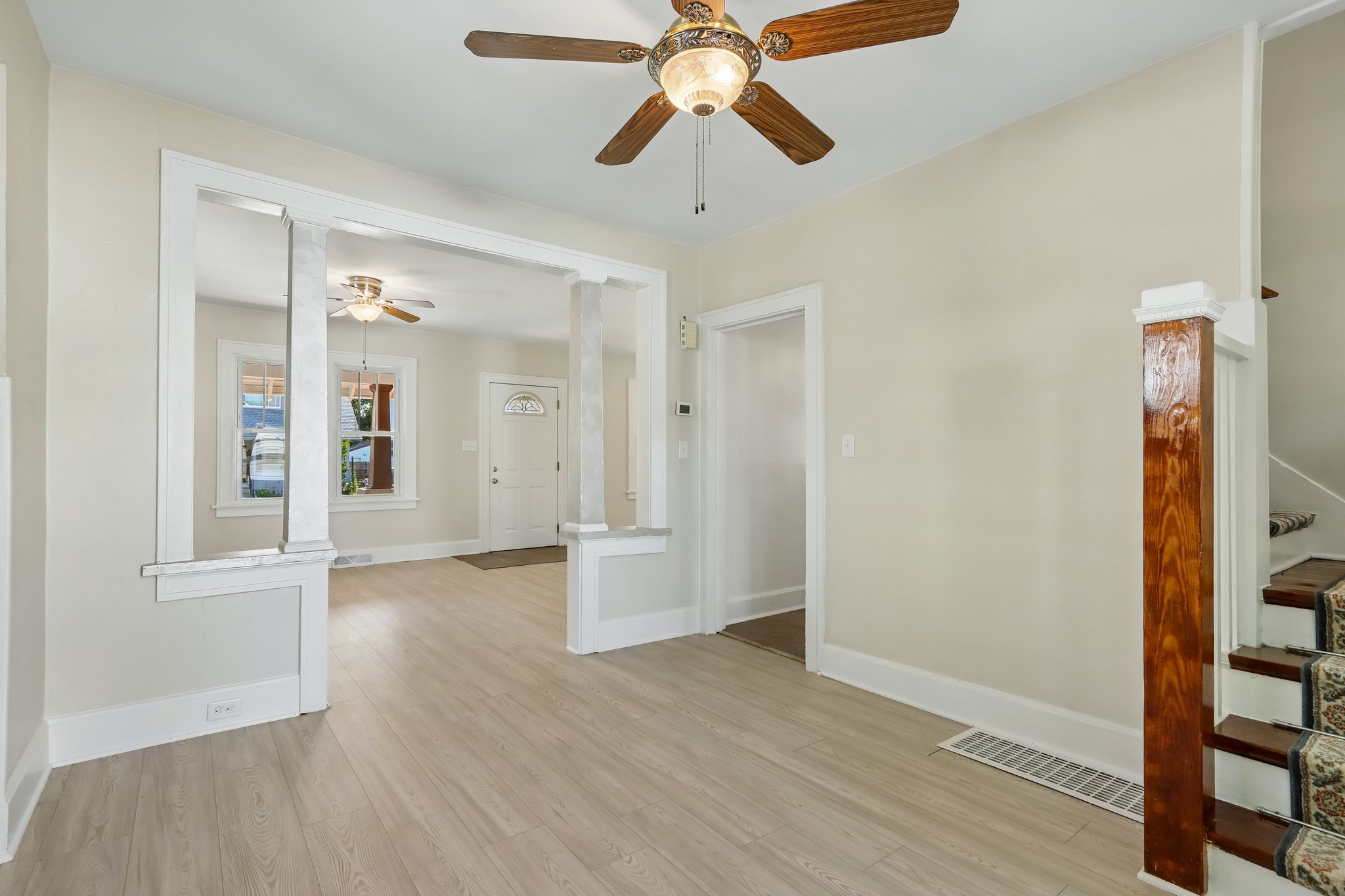 21st Ave-S2307-014.jpg