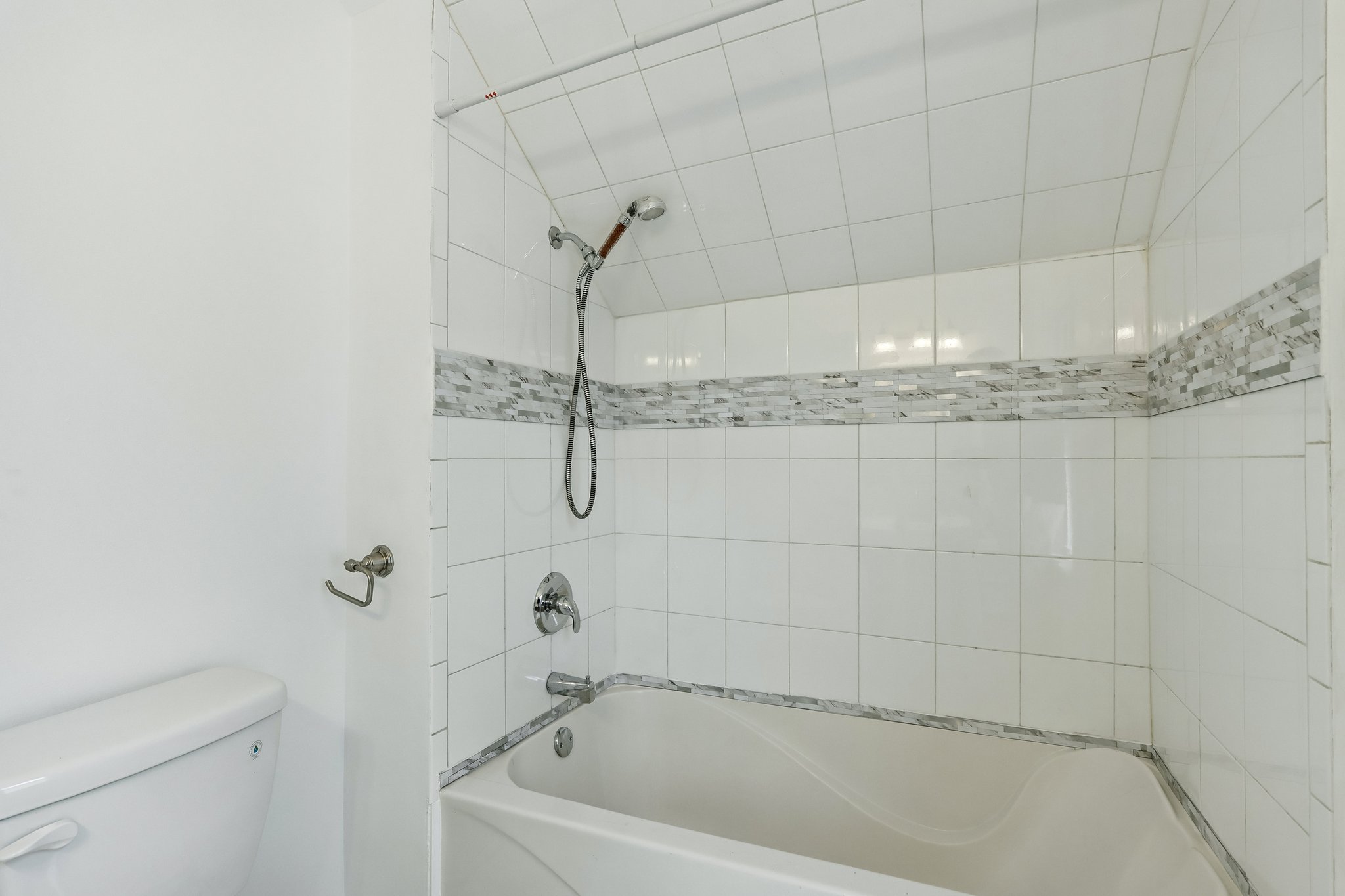 21st Ave-S2307-029.jpg
