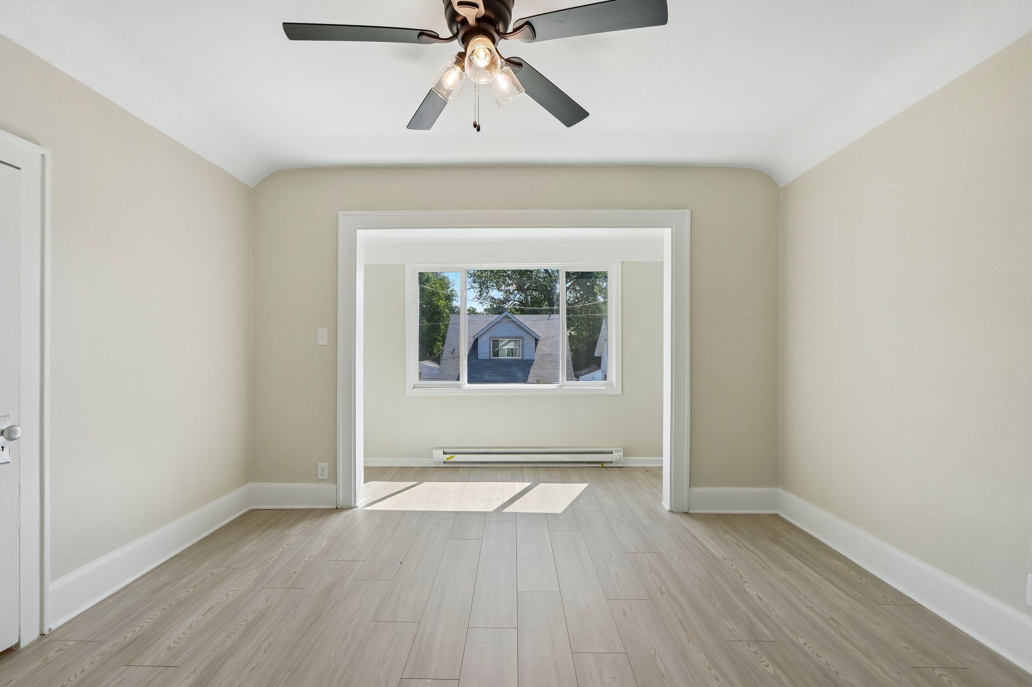 21st Ave-S2307-035.jpg