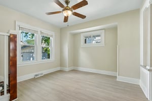 21st Ave-S2307-017.jpg