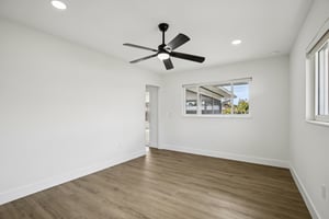 Keystone Dr-L1302-020.jpg