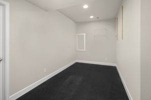  Photo 35