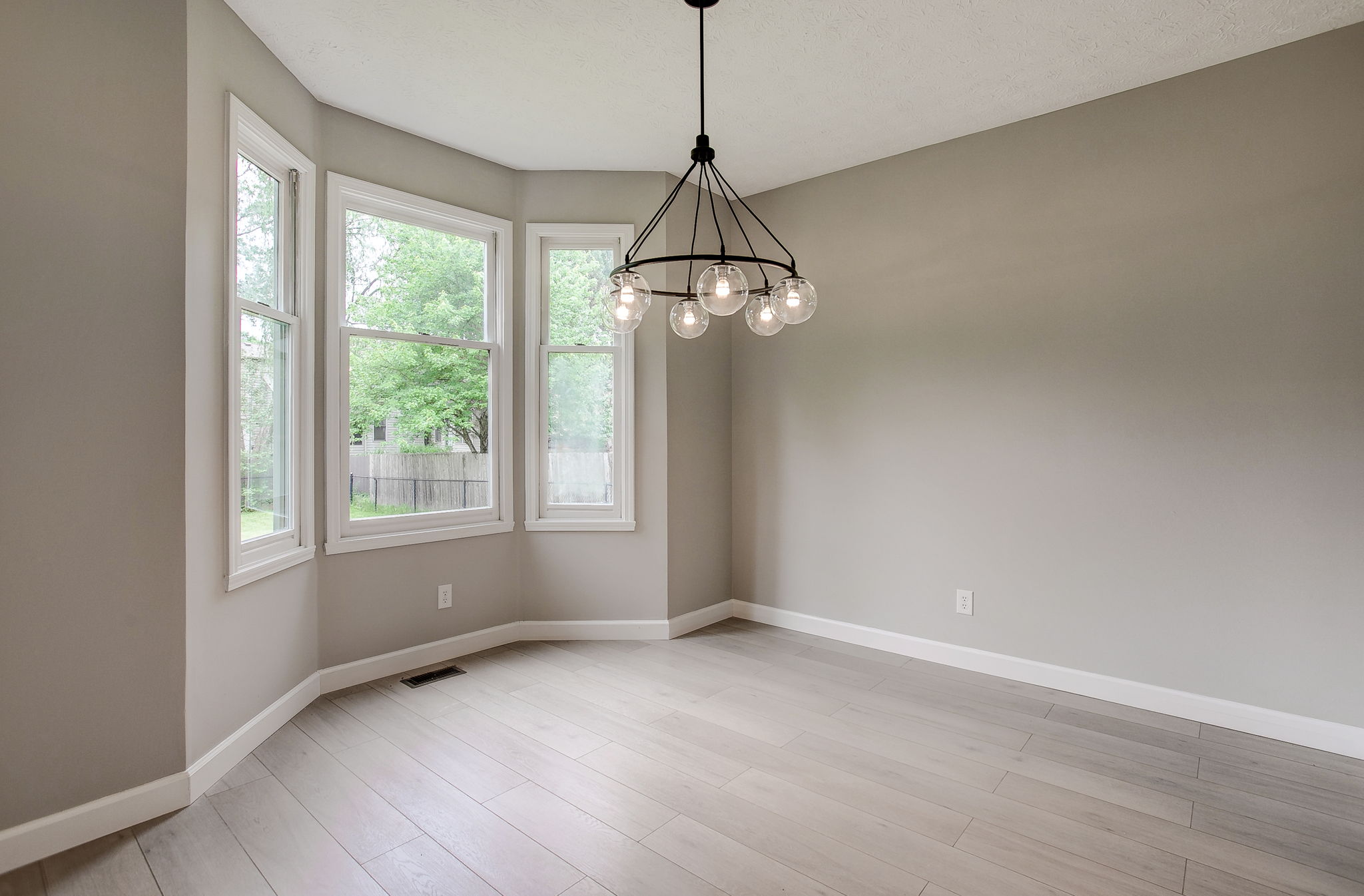 6743 Bluffgrove Dr, Indianapolis, IN 46278, USA Photo 19