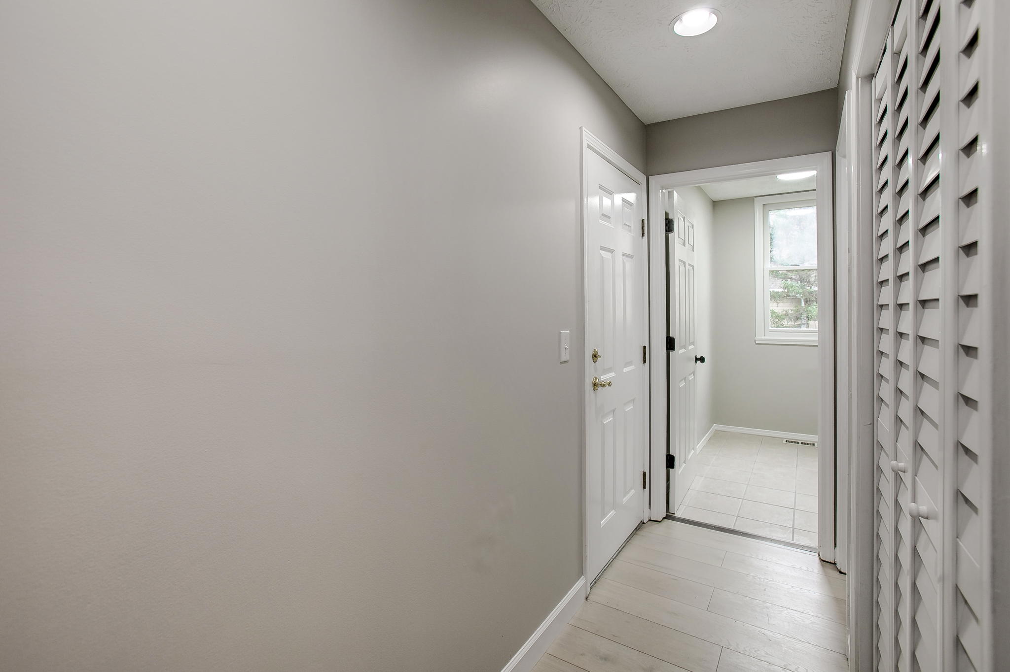 6743 Bluffgrove Dr, Indianapolis, IN 46278, USA Photo 29