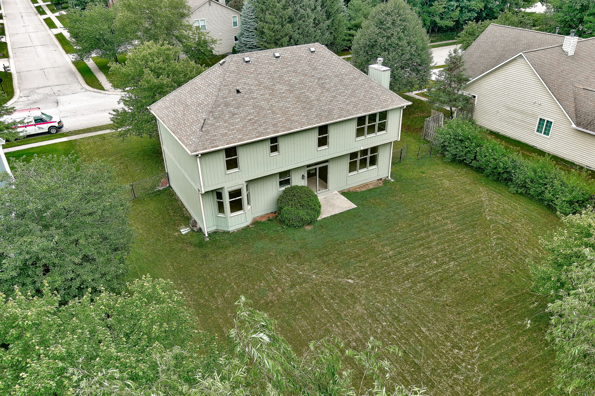 6743 Bluffgrove Dr, Indianapolis, IN 46278, USA Photo 4