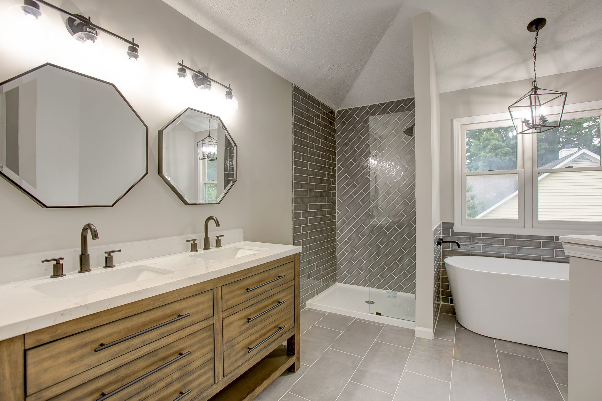6743 Bluffgrove Dr, Indianapolis, IN 46278, USA Photo 37