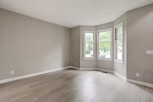 6743 Bluffgrove Dr, Indianapolis, IN 46278, USA Photo 23