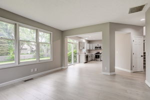 6743 Bluffgrove Dr, Indianapolis, IN 46278, USA Photo 15