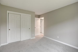 6743 Bluffgrove Dr, Indianapolis, IN 46278, USA Photo 46