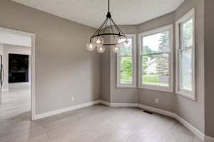 6743 Bluffgrove Dr, Indianapolis, IN 46278, USA Photo 19