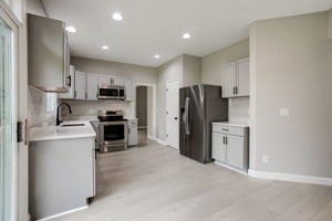 6743 Bluffgrove Dr, Indianapolis, IN 46278, USA Photo 12