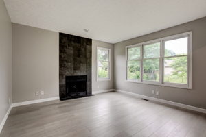 6743 Bluffgrove Dr, Indianapolis, IN 46278, USA Photo 16