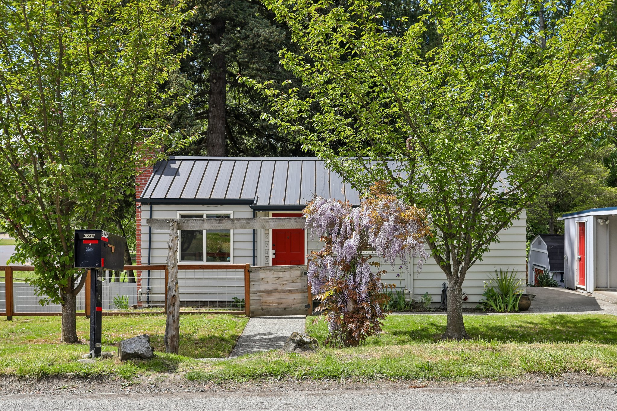 18th Ave-S0805-004.jpg