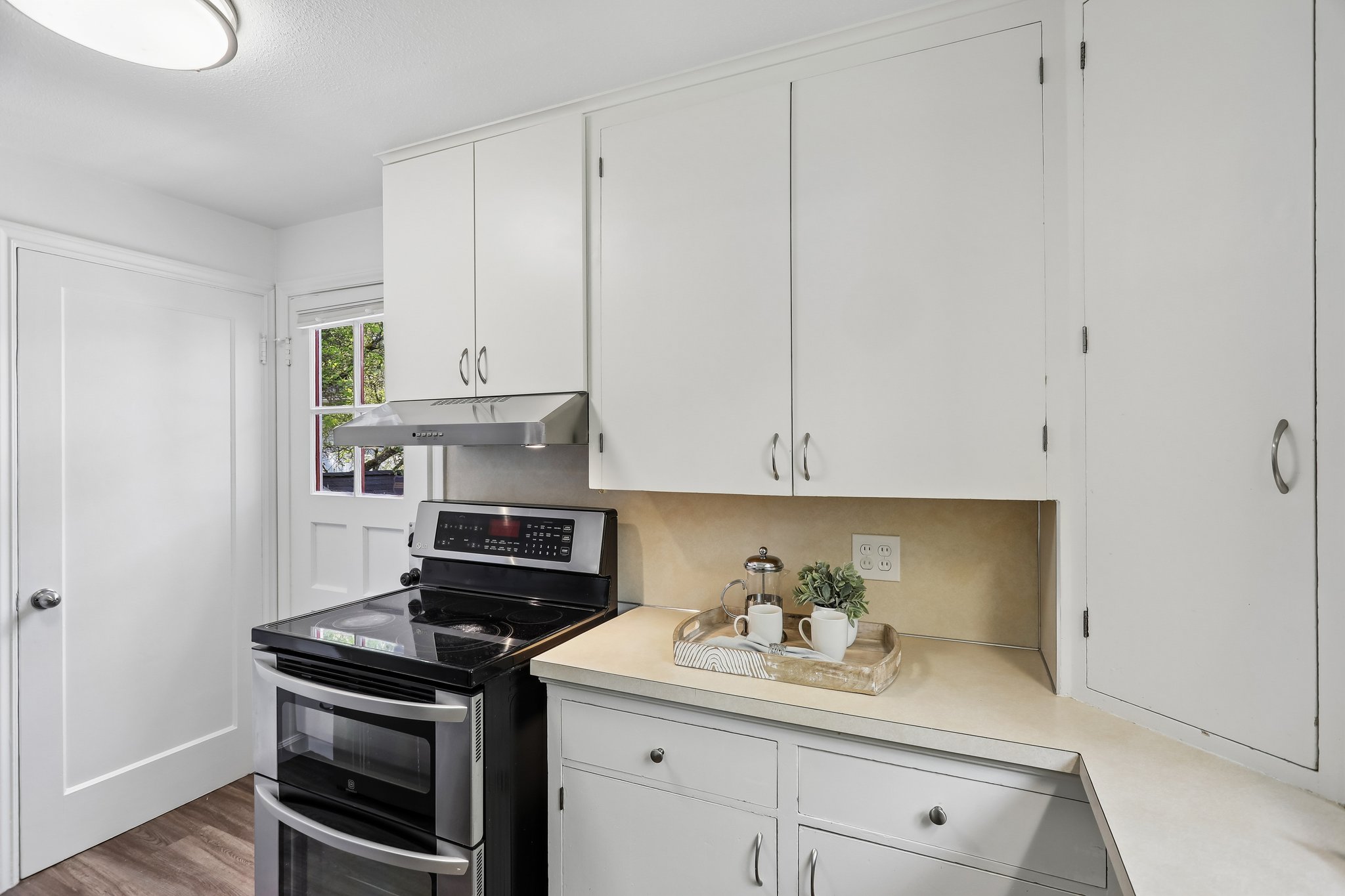 18th Ave-S0805-015.jpg