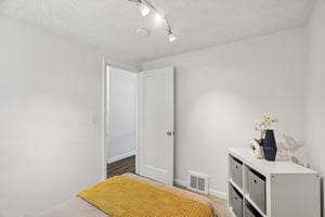 18th Ave-S0805-018.jpg