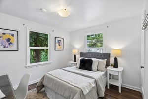 18th Ave-S0805-019.jpg