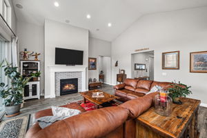 Living Room 4