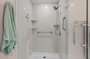  Photo 48