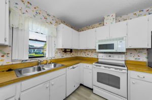 Kitchen 3